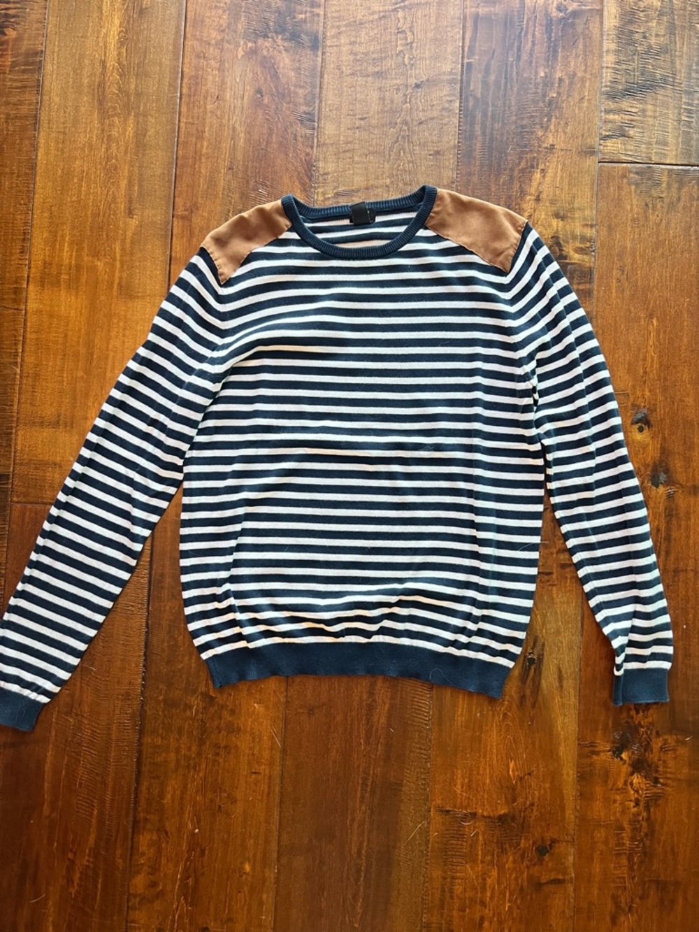 H&M Navy and White Crewneck lightweight sweater with Brown Shoulder Patches